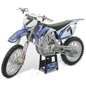 Модель мотоцикла Yamaha YZ